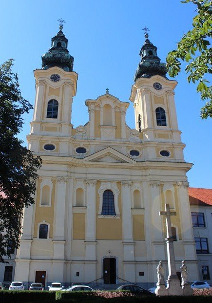 Piaristický kostol sv. Ladislava景点图片