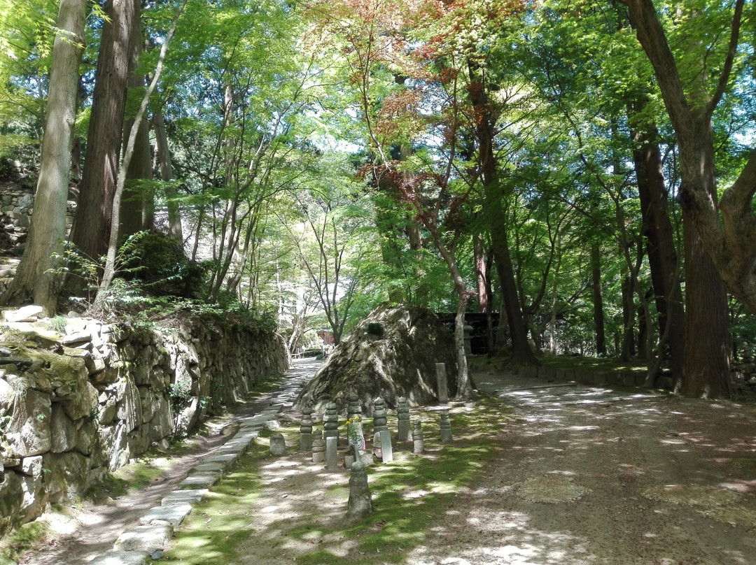 Kawarayazenji Temple-东近江市必去景点