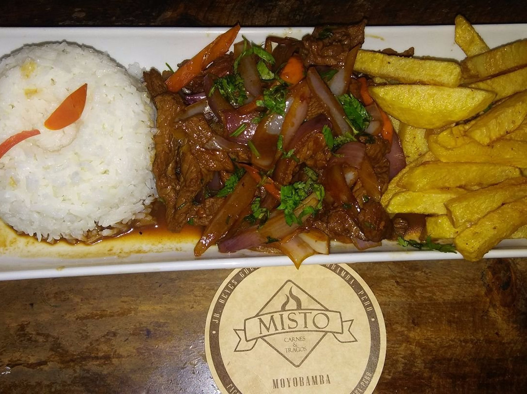 Moyobamba餐馆和美食-Misto - Carnes y Tragos