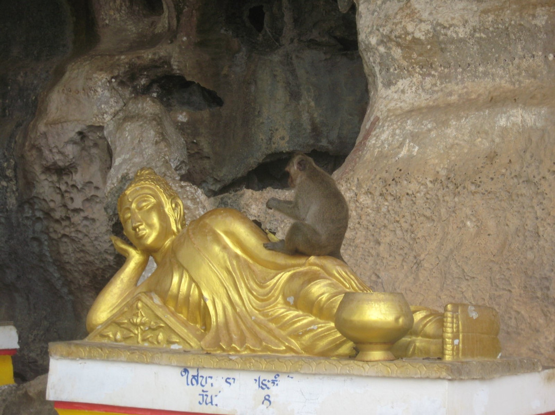 Cave Temple景点图片