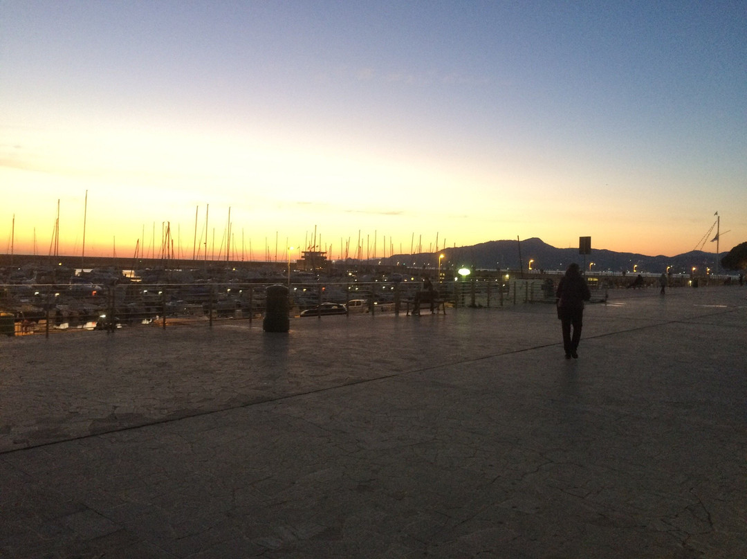 Porto Turistico Marina Chiavari-基亚瓦里必去景点