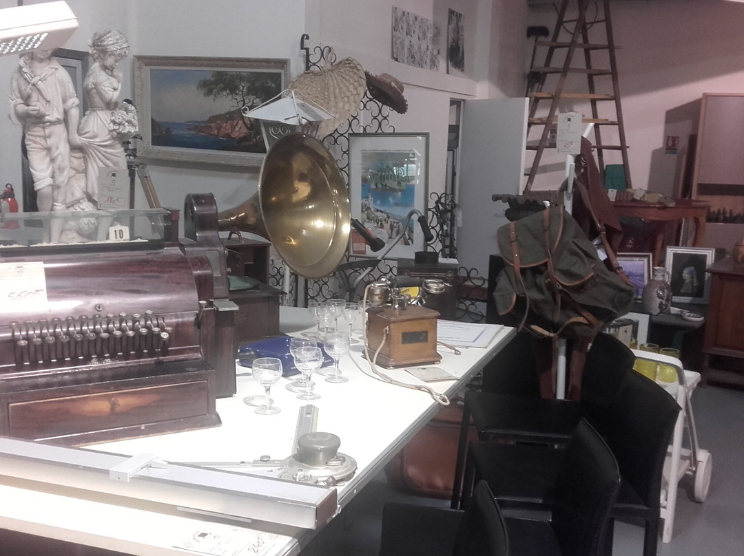 Brocante Au Bucheron景点图片