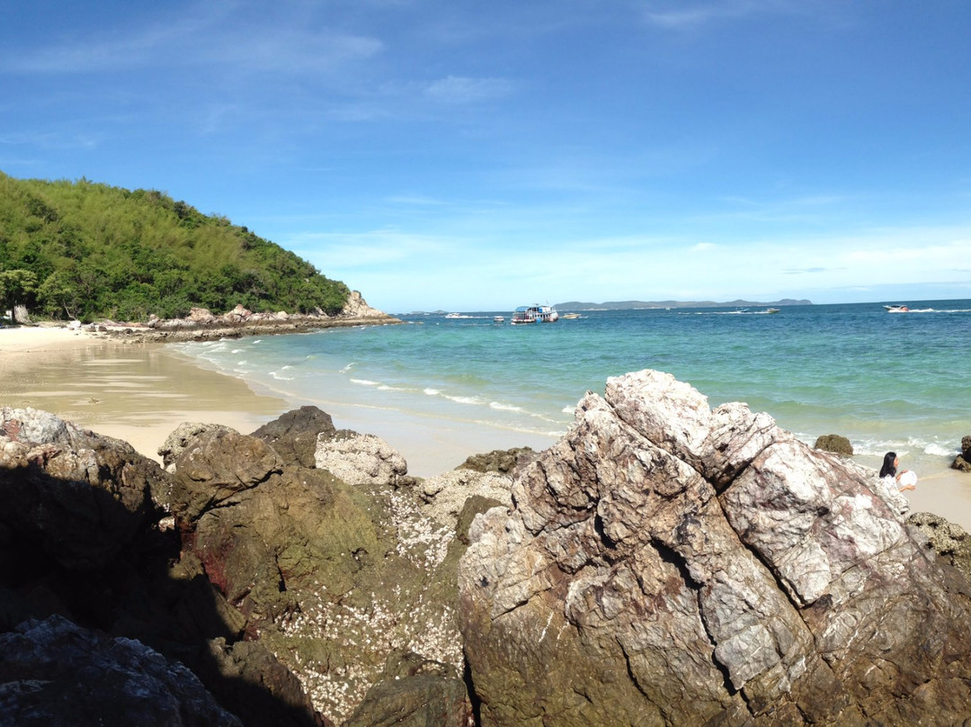 Ta Yai beach