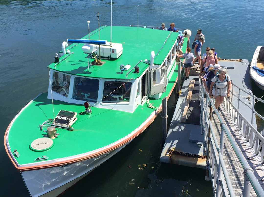 Isle au Haut Boat Services景点图片