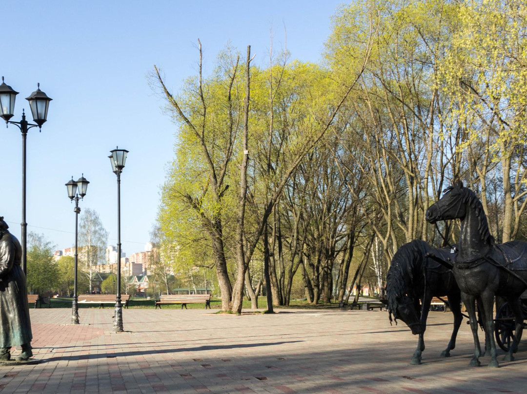 Sculpture Lasher and Pair of Horses景点图片