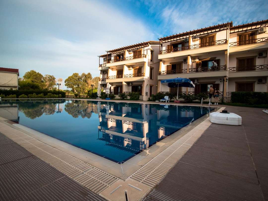 Kato Pyrgos酒店住宿-Vouni King Hotel