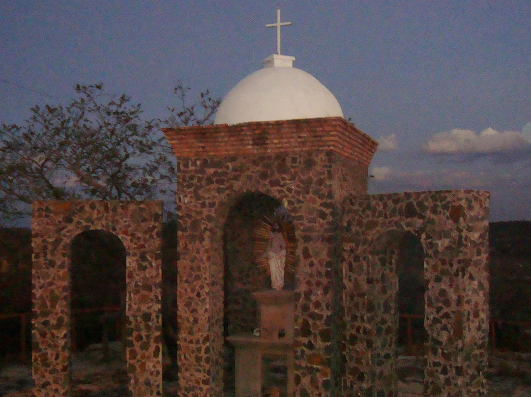 Morro do Cruzeiro-Monsenhor Gil必去景点
