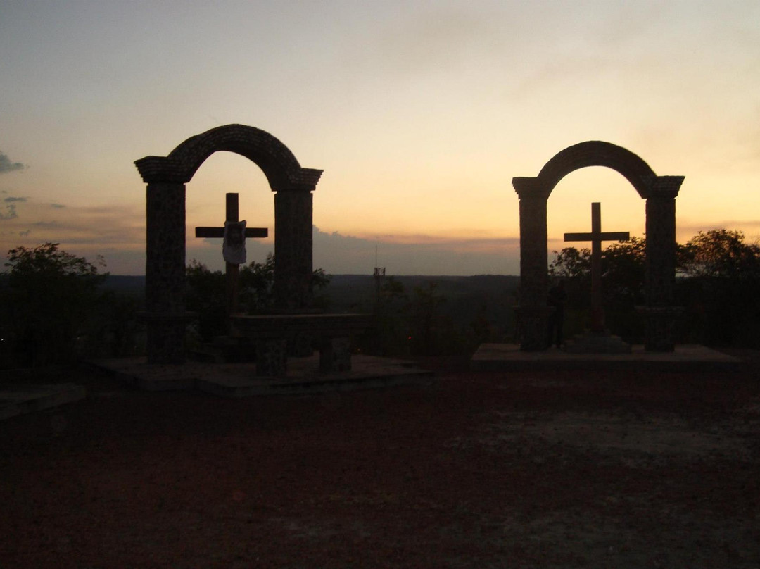 Morro do Cruzeiro-Monsenhor Gil必去景点