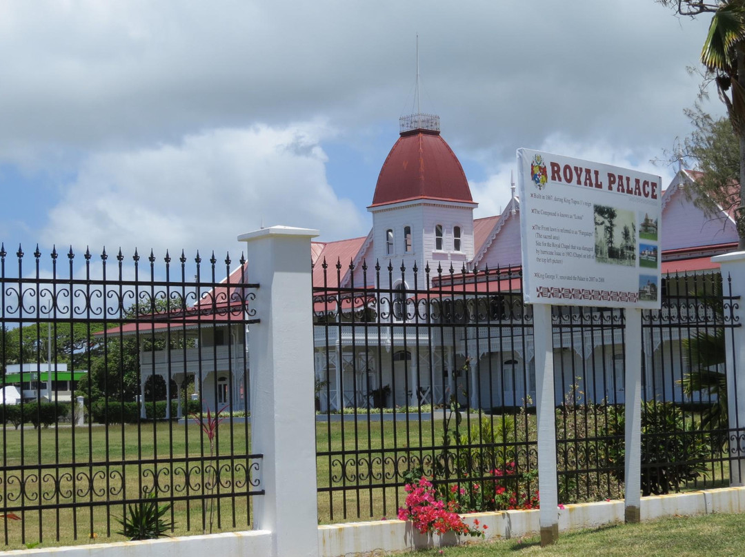 Kingdomkoffie-努库阿洛法必去景点