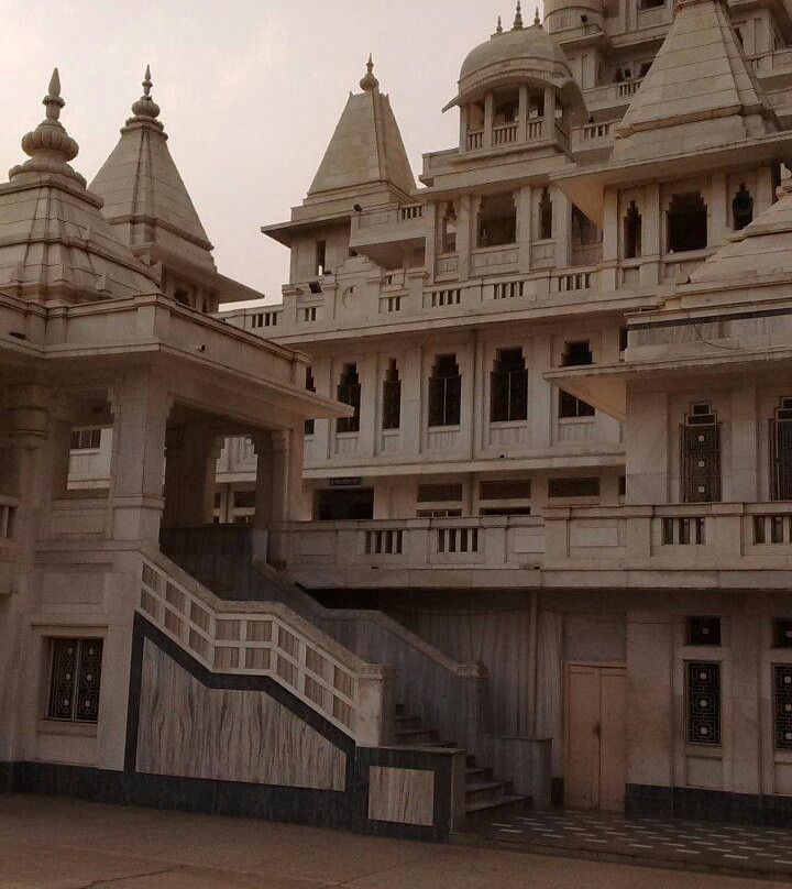 Pagal Baba Temple景点图片