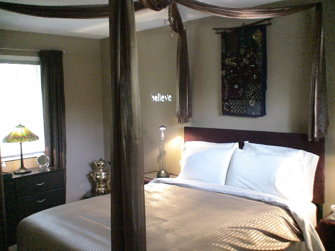 Redwood Meadows Bed & Breakfast主图