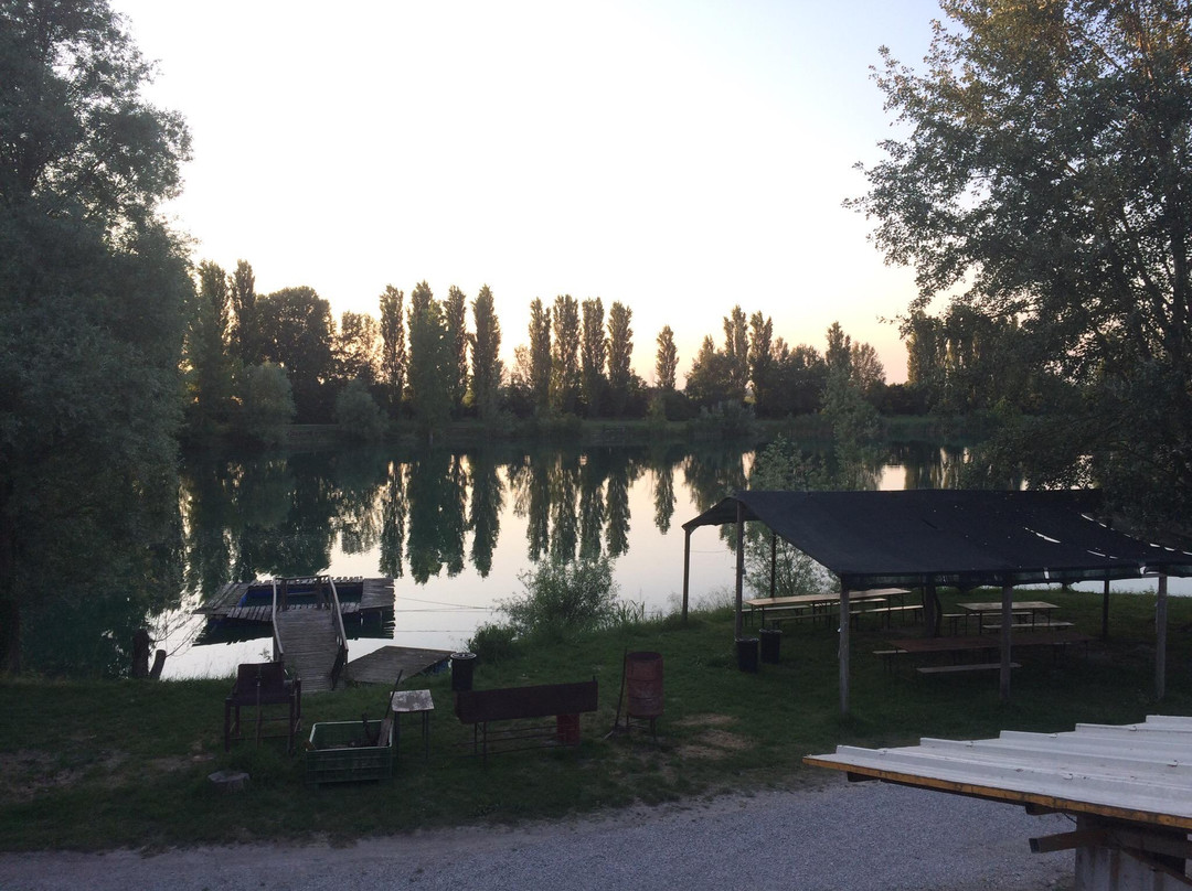 Diving and Swimming at Agriturismo Due Laghi-费拉拉必去景点