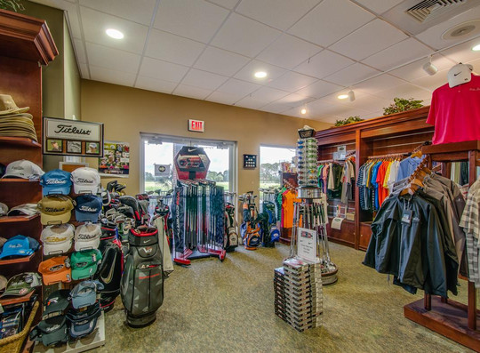 Cottage On The Green主图