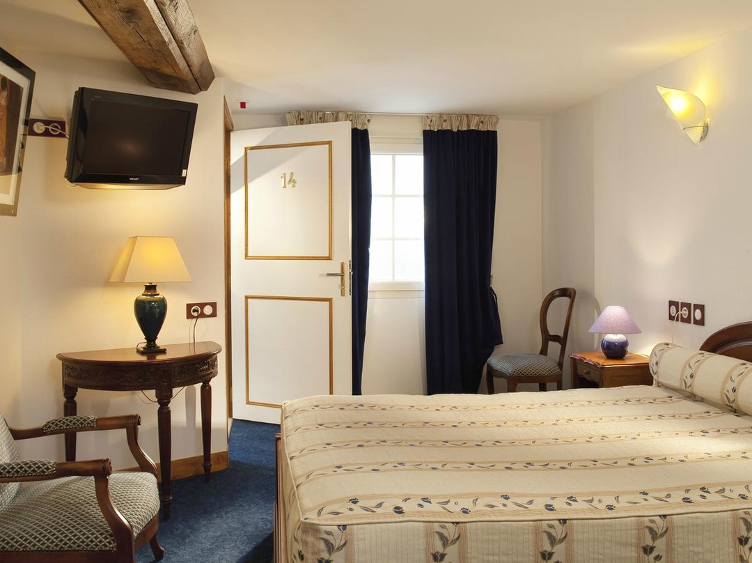 Logis Hostellerie du Grand Sully主图