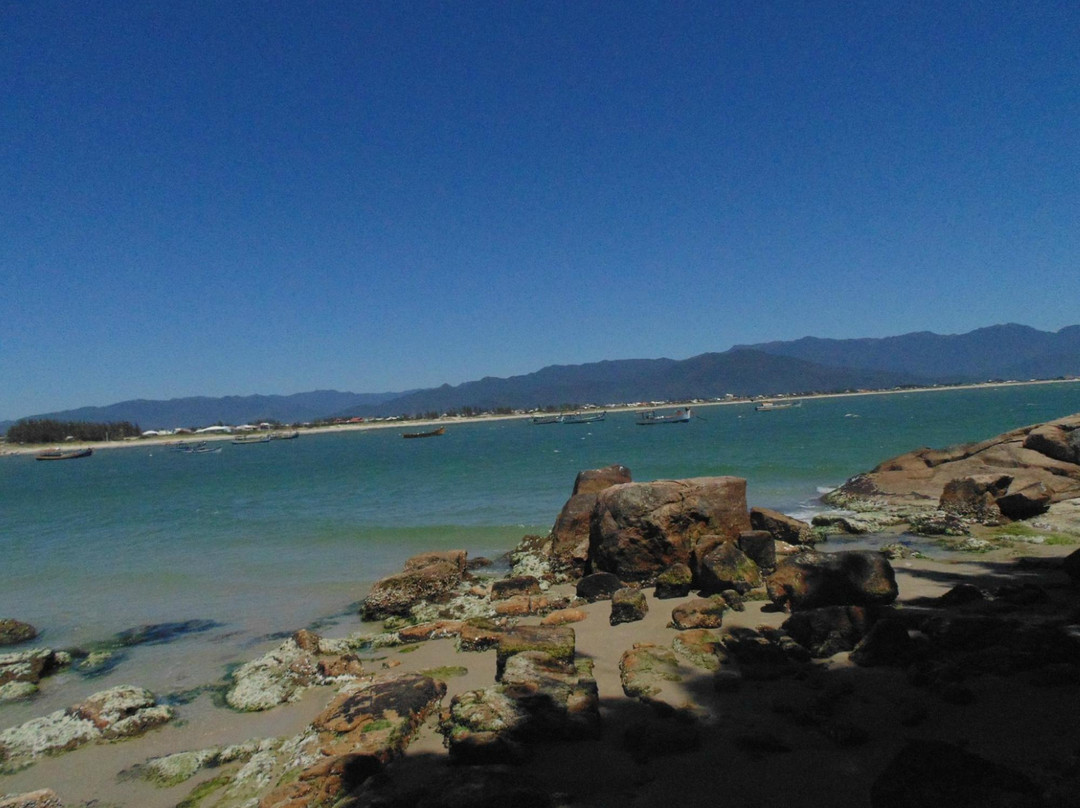 Praia de Baixo景点图片