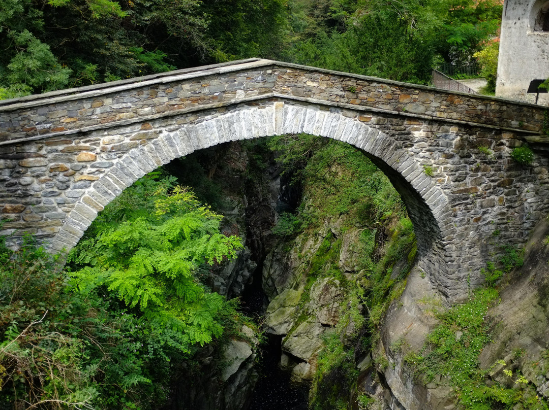 Orrido di sant'anna景点图片