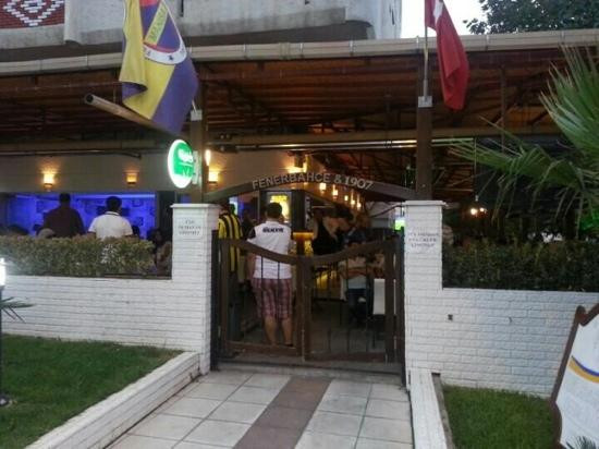 图尔古特卢旅游景点-Fenerbahceliler Lokali