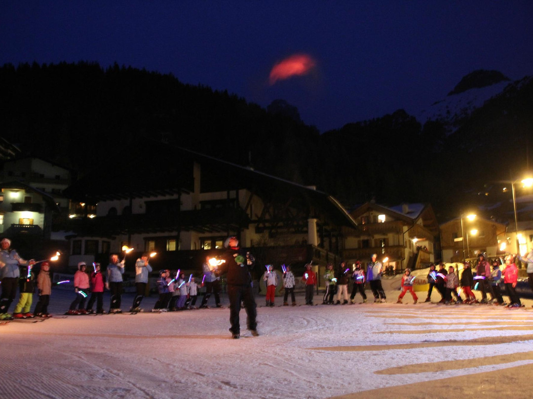 Scuola Italiana Sci e Snowboard Campitello景点图片