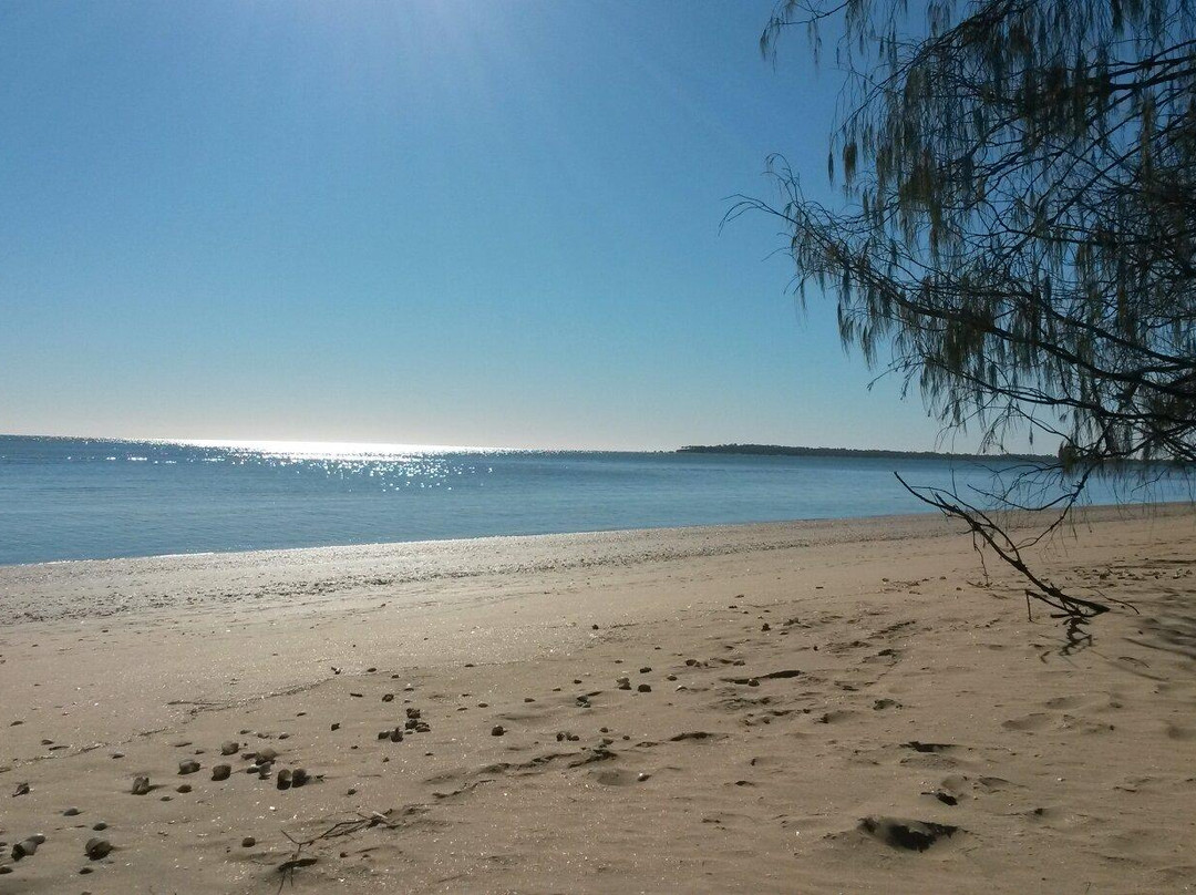 Dundowran Beach景点图片
