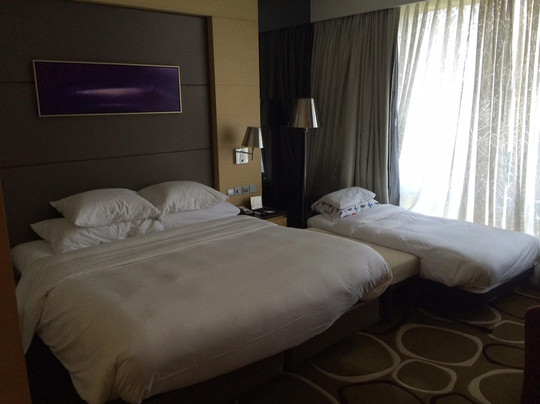 铜锣湾皇冠假日酒店主图