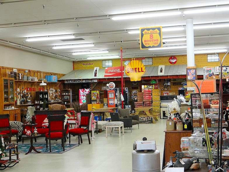 Granddaddy's Antique Mall景点图片