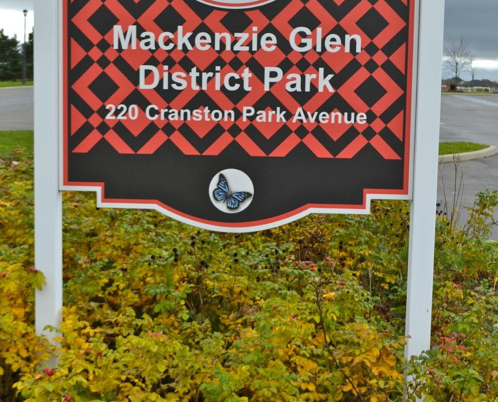 Mackenzie Glen District Park景点图片