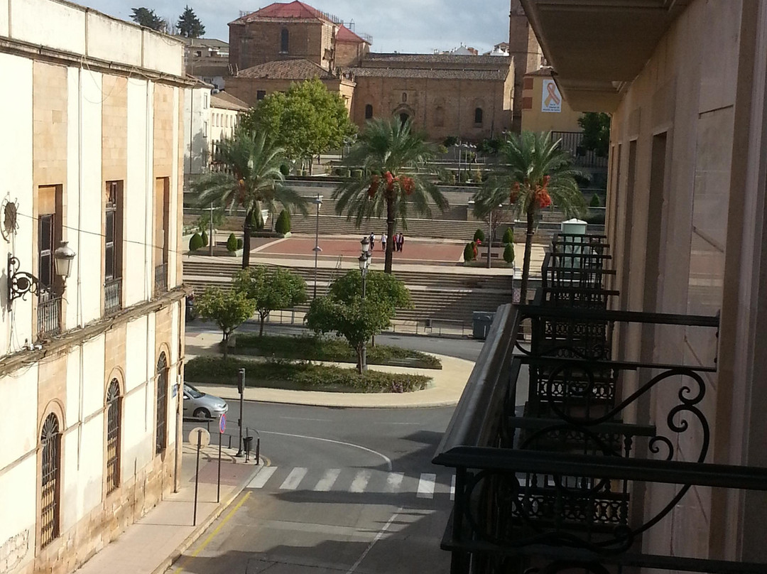 维多利亚酒店主图