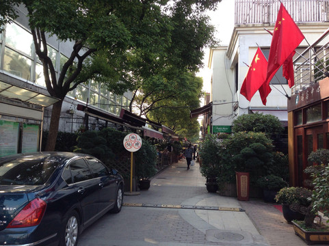 老外街-上海市必去景点