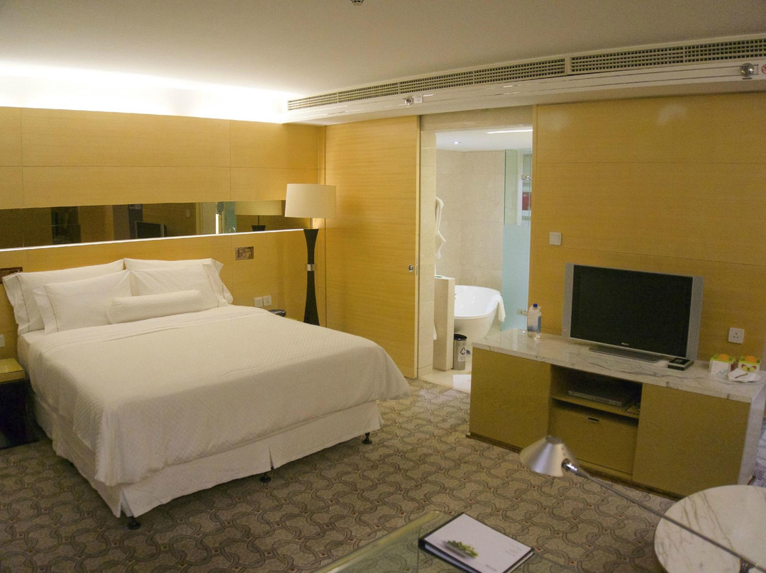 上海威斯汀大饭店主图