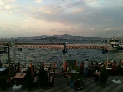 Botanik Cafe & Restaurant