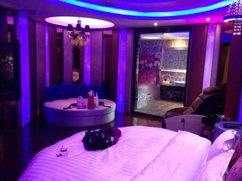 绿地御豪温泉酒店主图