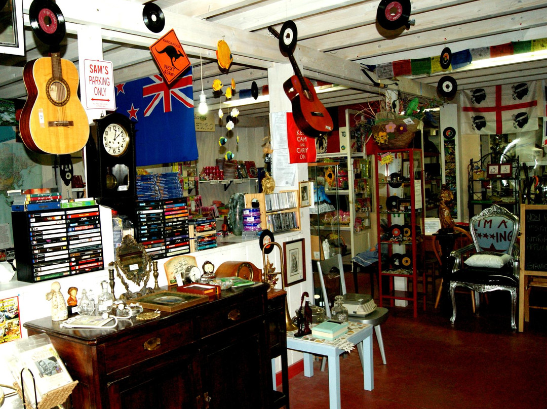 Los Recicladores Mercatino dell'Usato-Montese必去景点