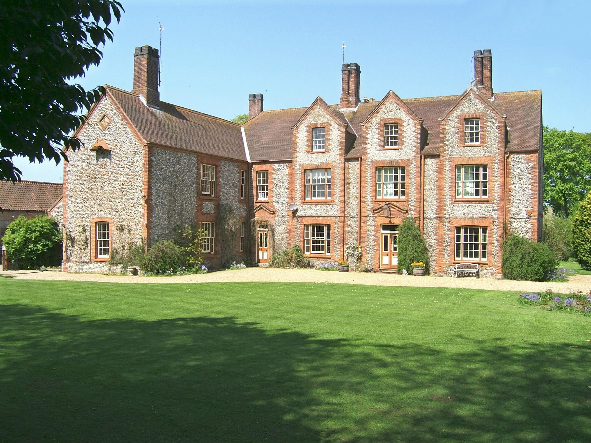 Hempstead Hall-官方
