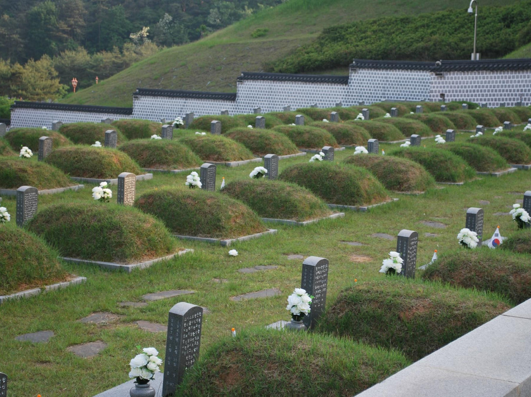 May 18th National Cemetery景点图片