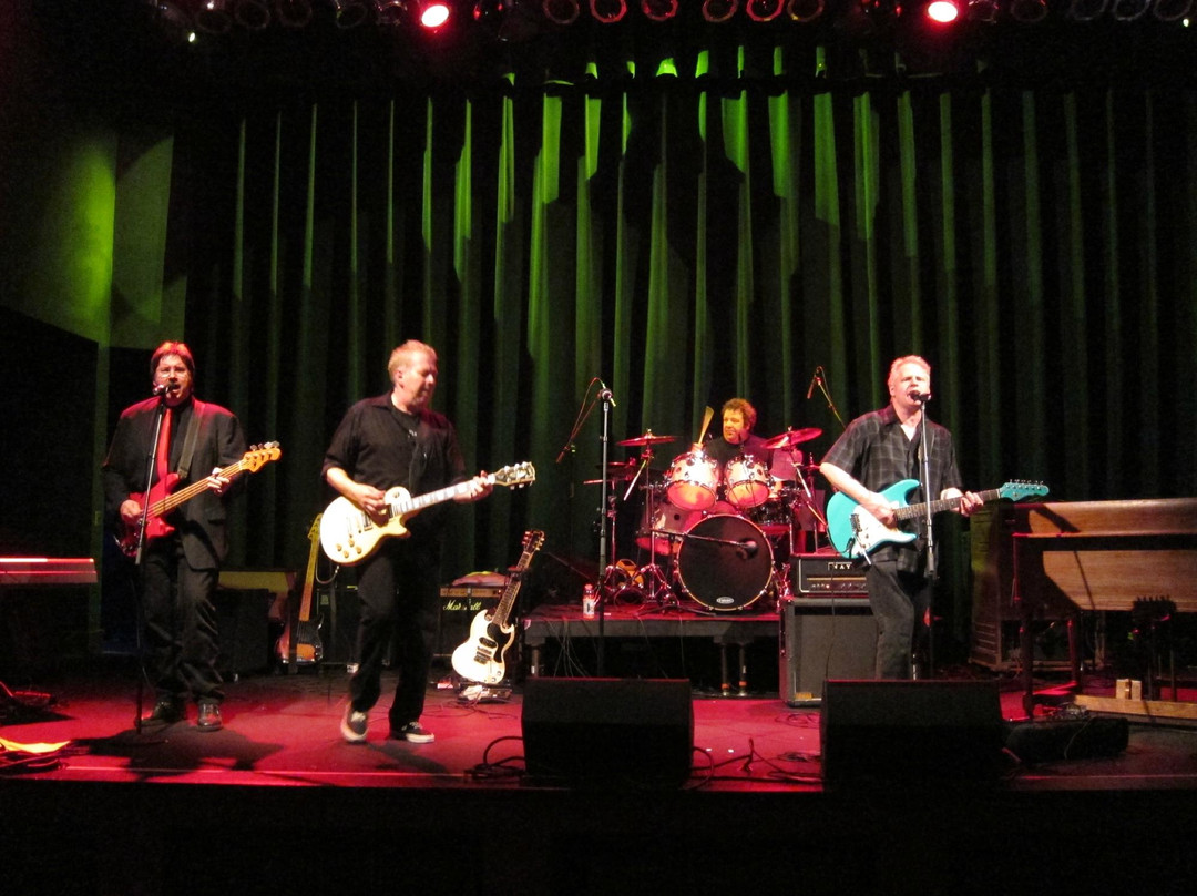 Showcase Live-福克斯伯勒必去景点