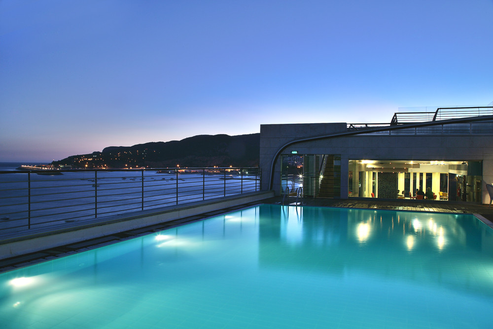 塞纳塞图巴尔酒店