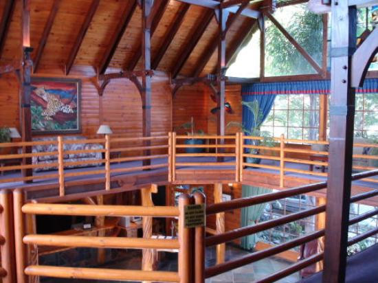 Knysna Log-inn Hotel