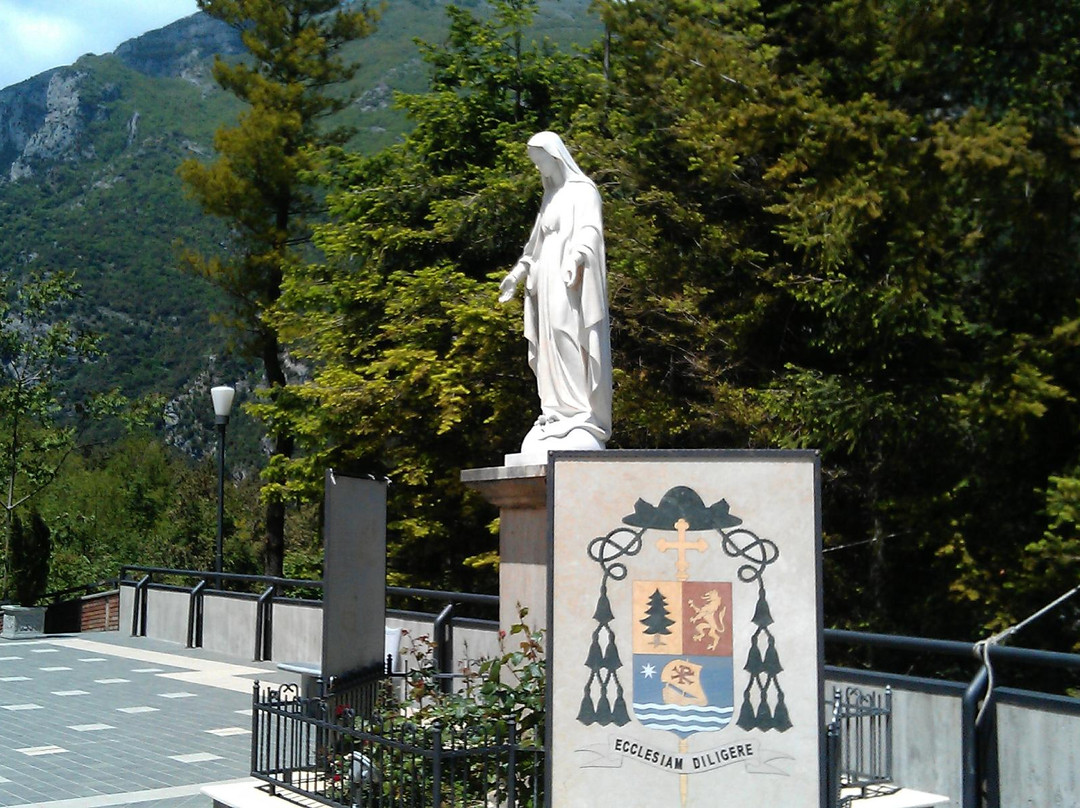 Santuario della Madonna del Pettoruto景点图片