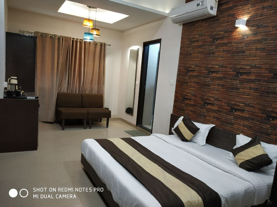 Abhinav Hotel