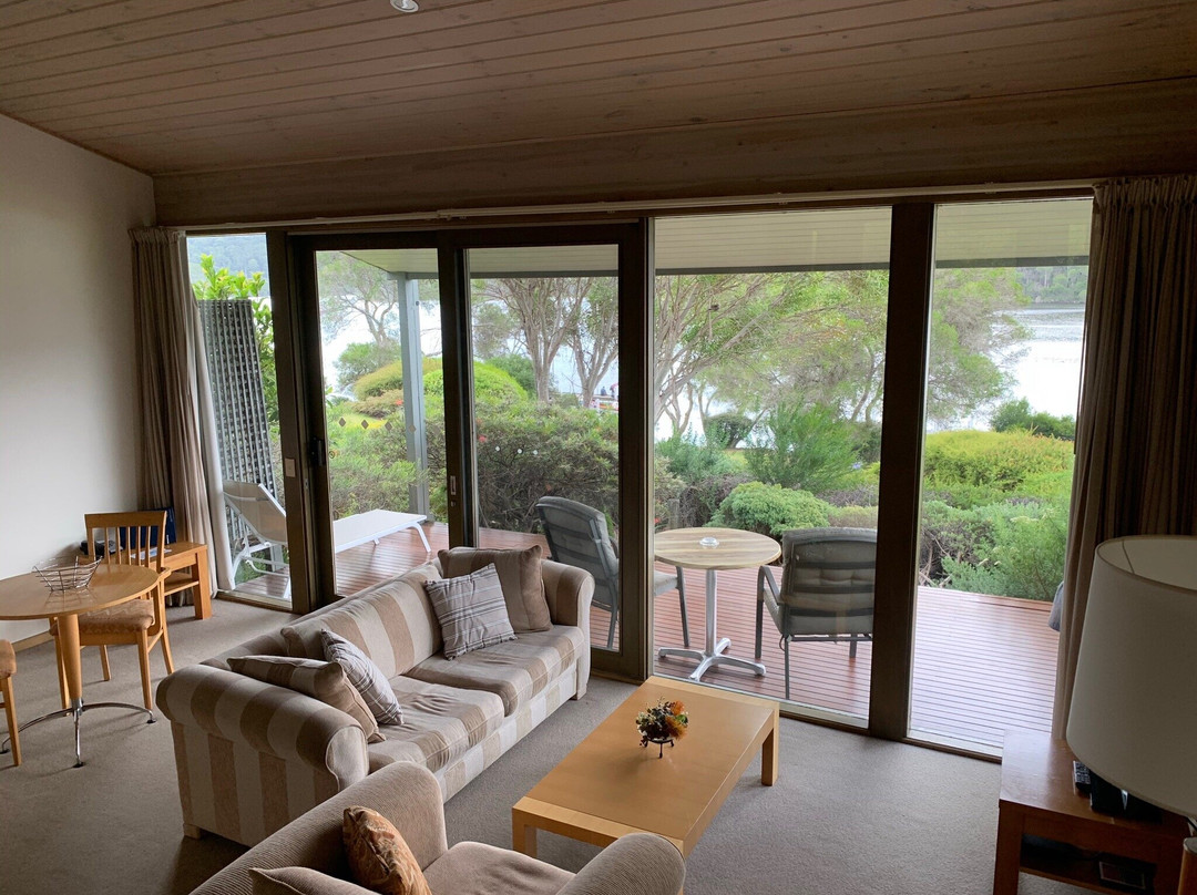 Gipsy Point Lakeside主图