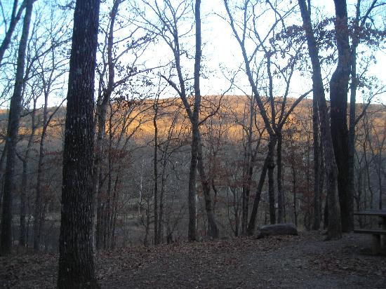 Devil's Den State Park-West Fork必去景点