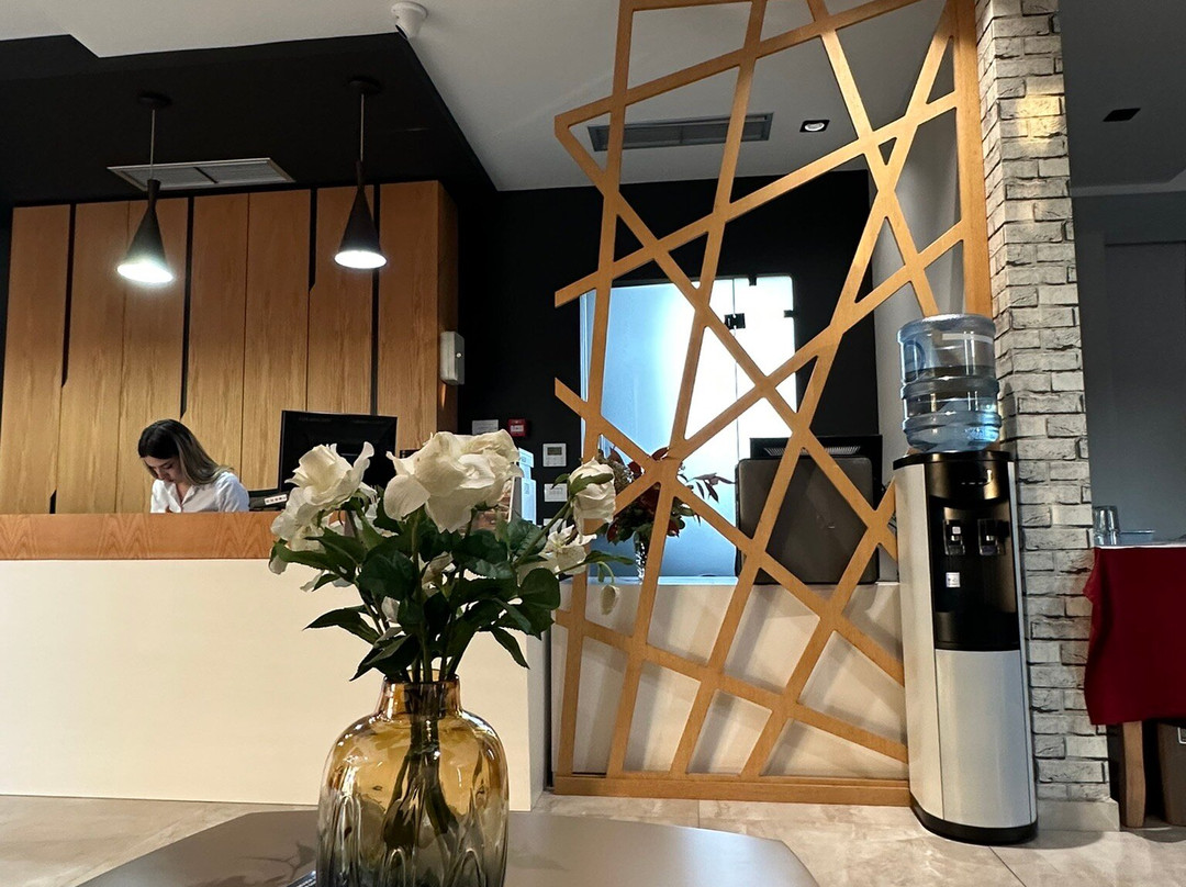 地拉那洛德酒店主图