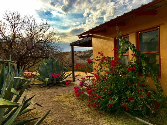 Chinati Hot Springs-马尔法必去景点