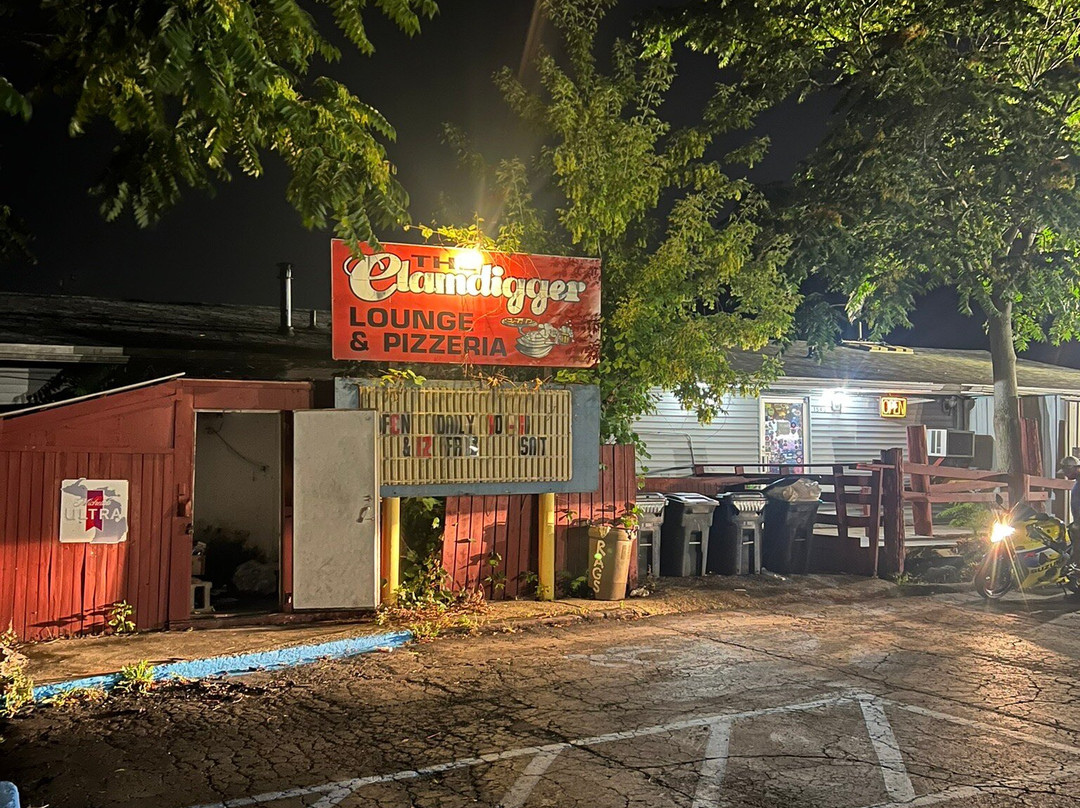 The Clamdiggers Lounge & Pizzeria-门罗必去景点