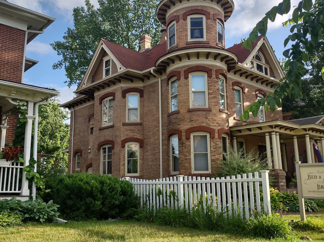 Bed & Breakfast on Broadway主图