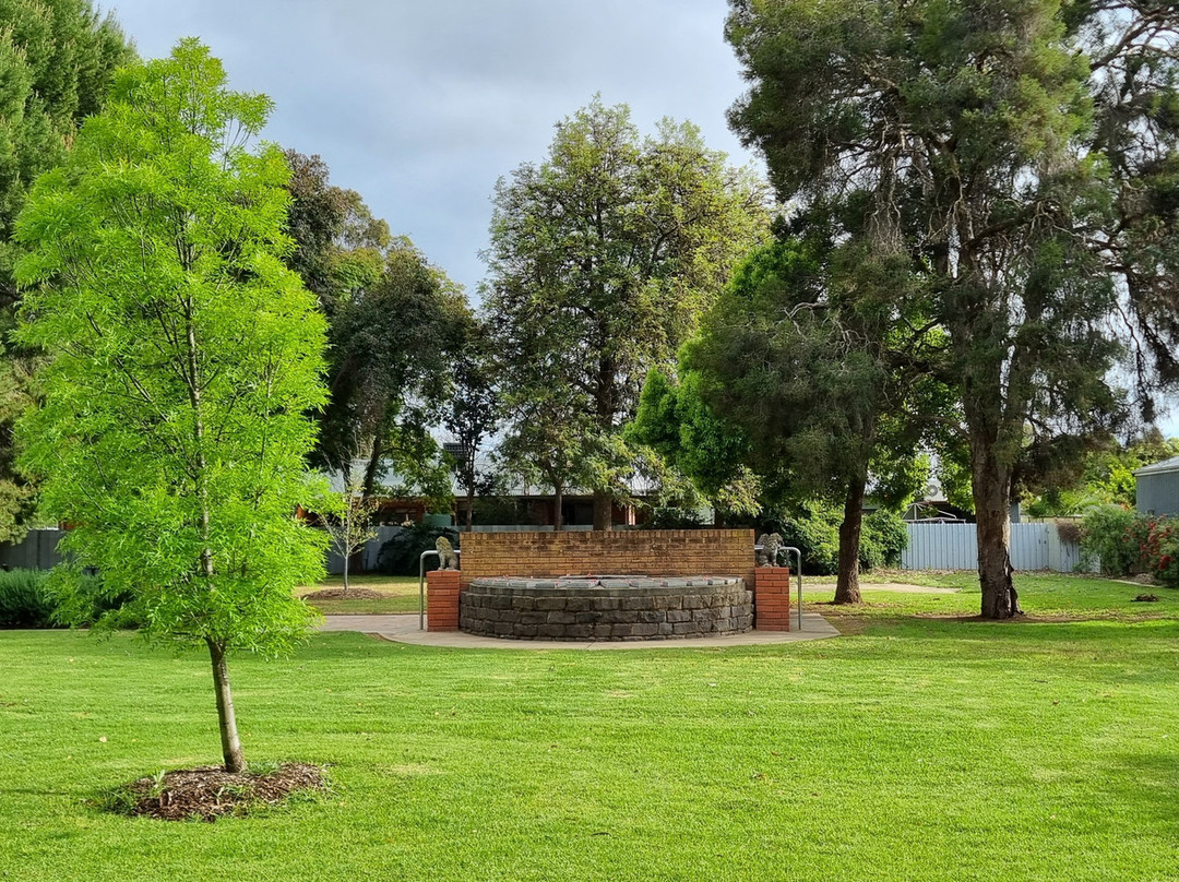 Nathalia Memorial Gardens景点图片