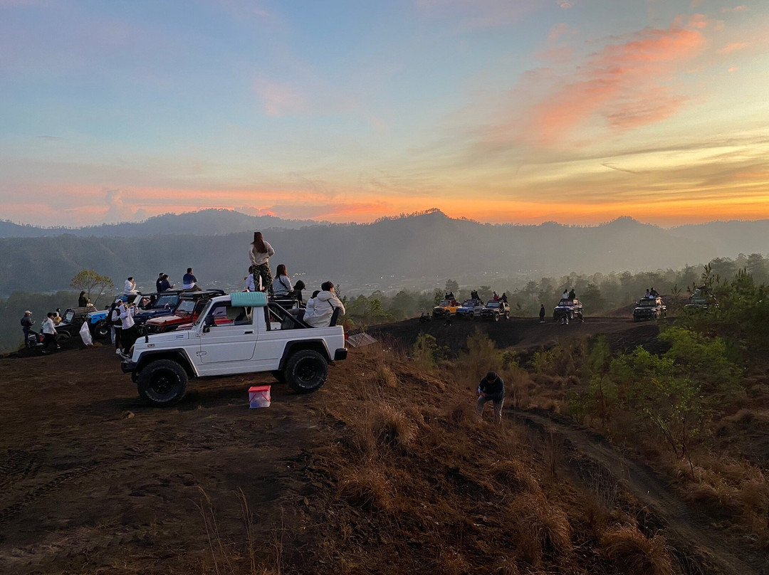 Mount Batur Jeep Sunrise and Black Lava by Maha景点图片