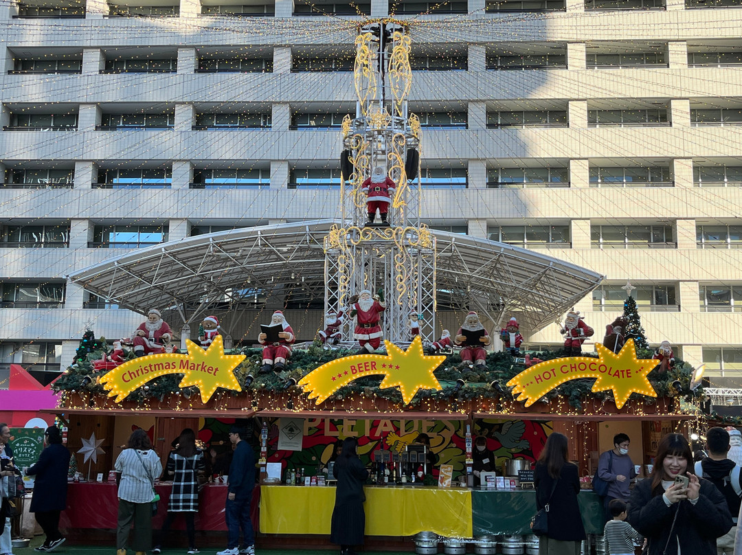 Fukuoka City Hall Fureai Park景点图片