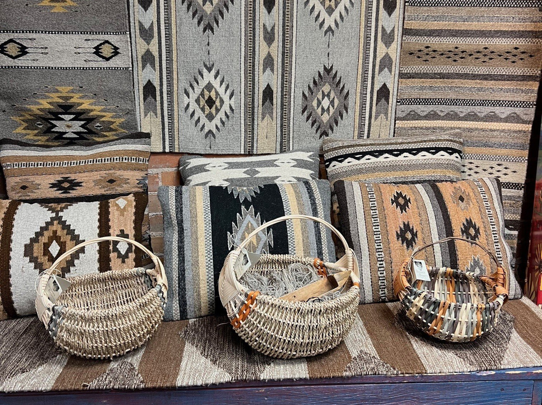 Firefly Gallery Jerome-杰罗姆必去景点