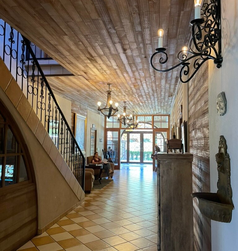 Los Establos Boutique Inn主图